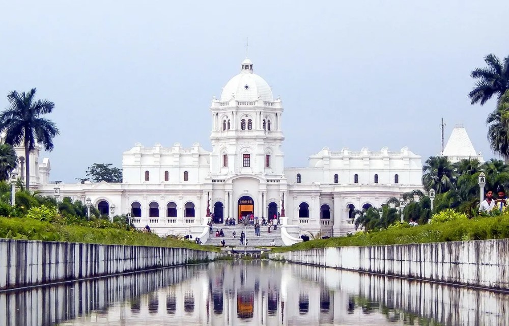 Ujjayanta Palace in  Agartala Pictures